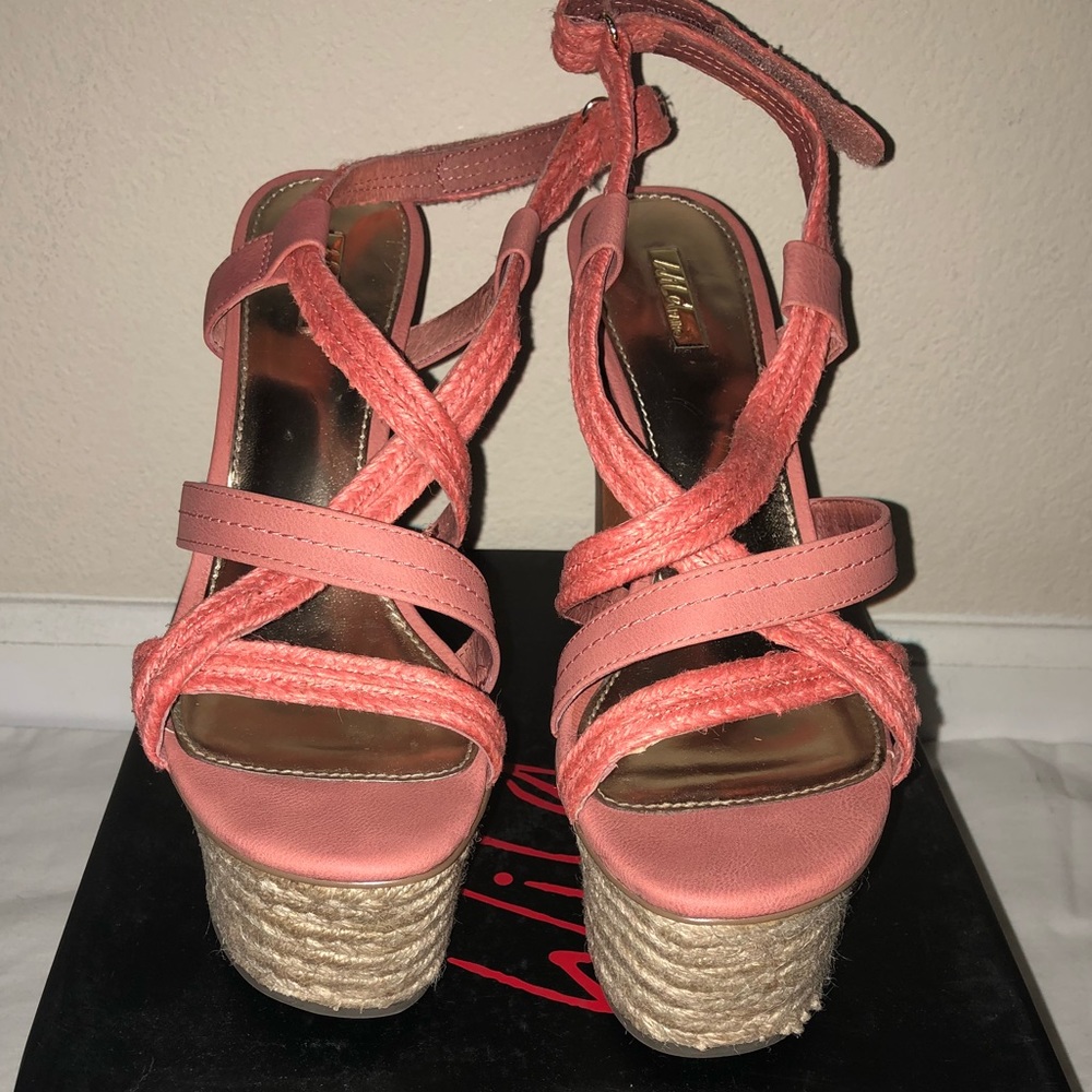 Wild Pair Groovy Platform